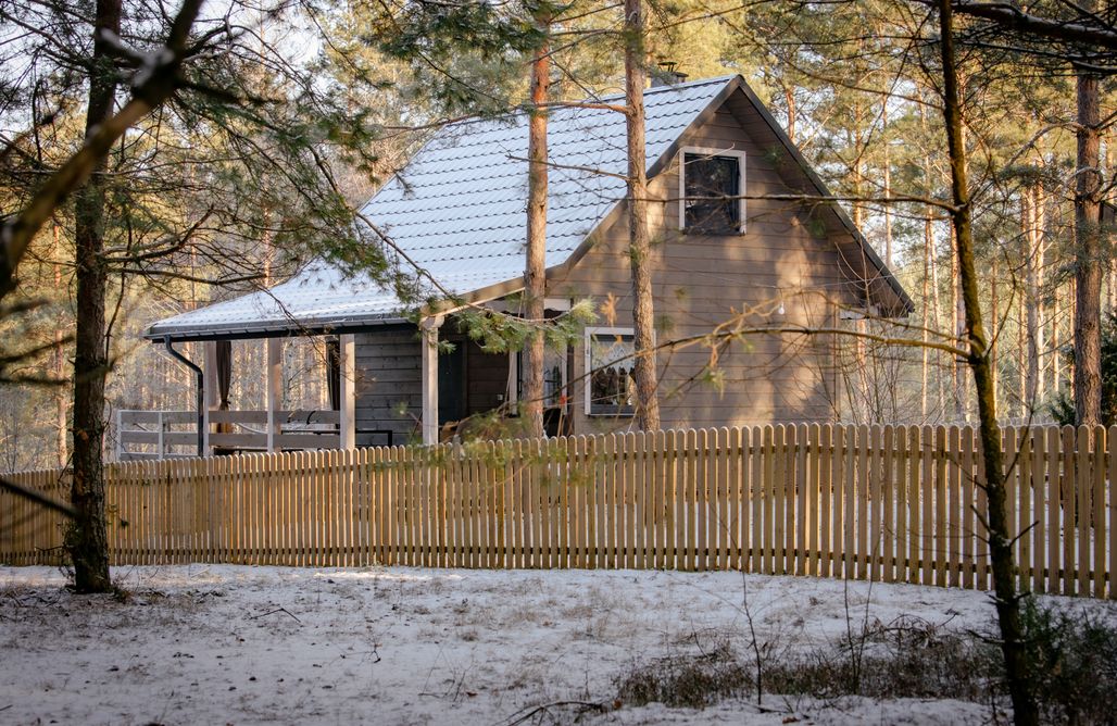 noclegi AlohaCamp Szary domek Zelwa 1