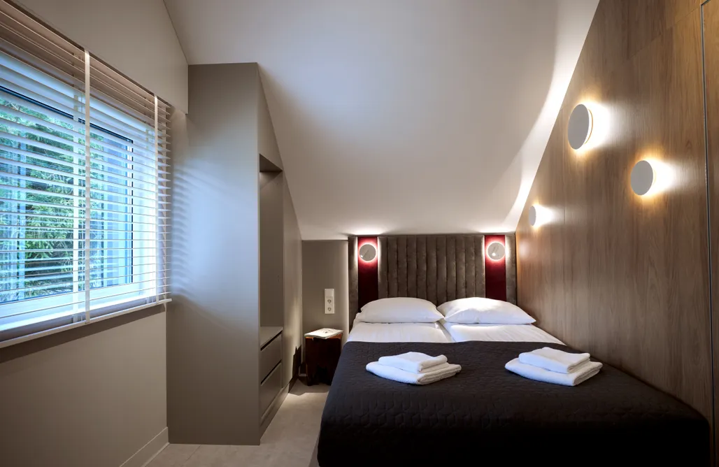 AlohaCamp Dom VIP 08B 4