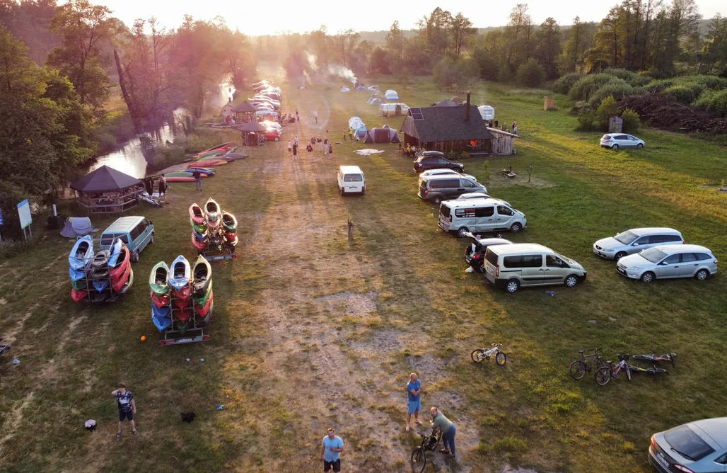 Pole Namiotowe Wisła Miejsce kamperowe i namiotowe - Jest Radość 3