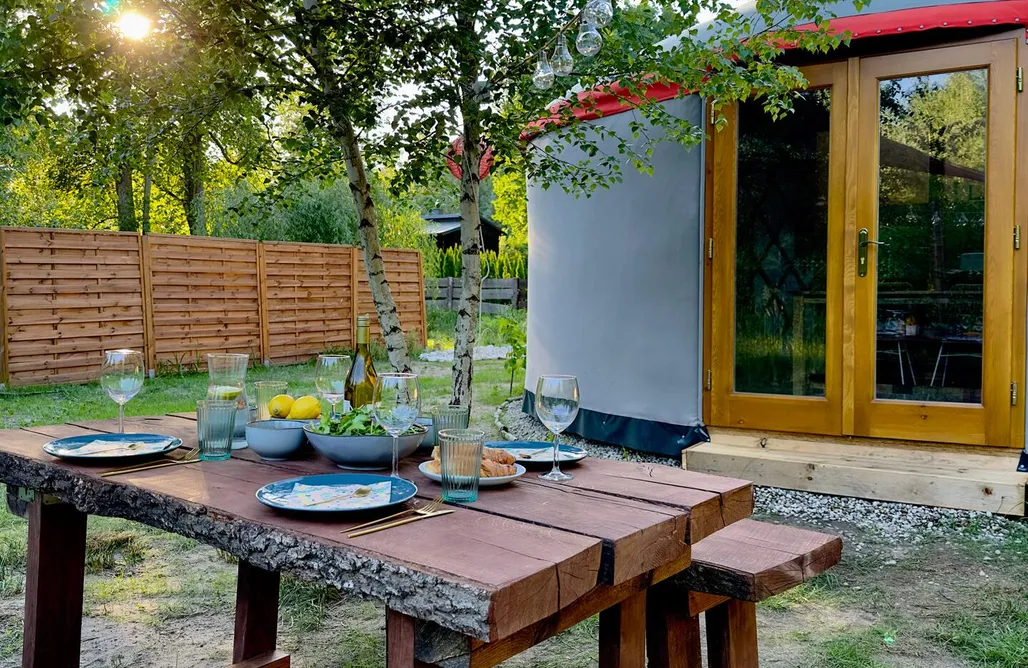 Piskornia noclegi Jurta nad Zegrzem 2