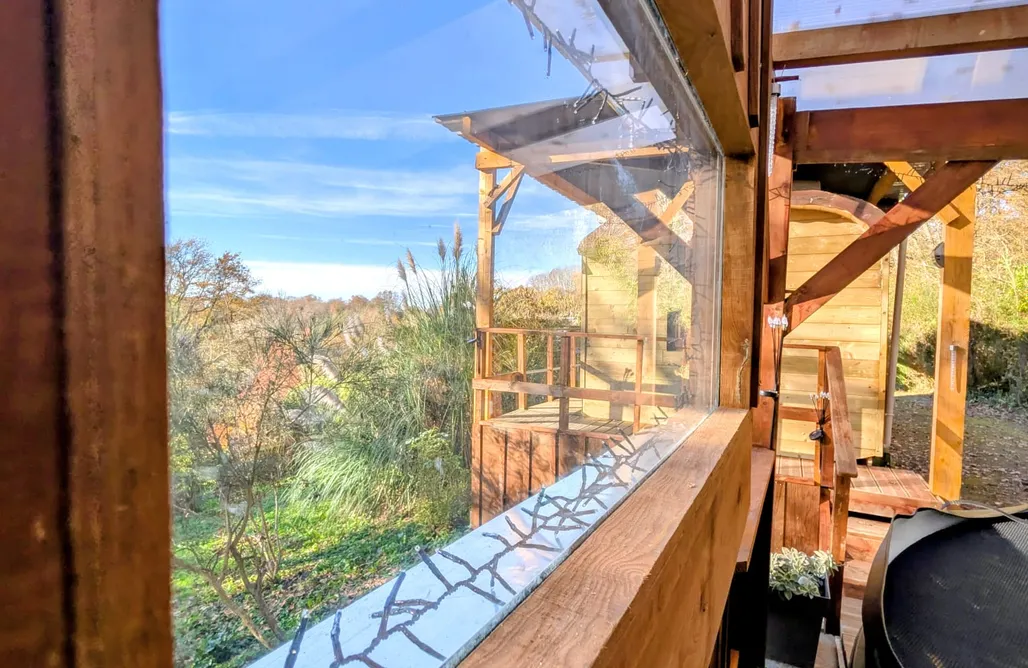 AlohaCamp accommodation La roulotte de Fichous avec bain nordique 5