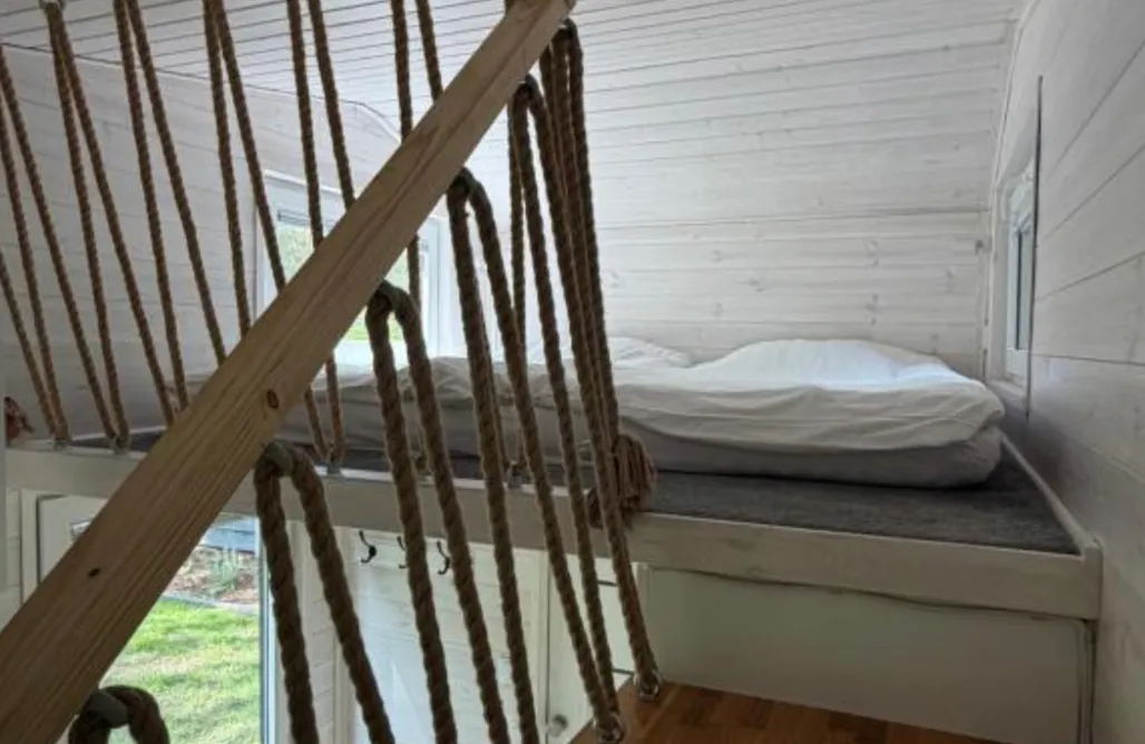 AlohaCamp Przy Brzegu - domek w pierwszej lini brzegowej jeziora  2