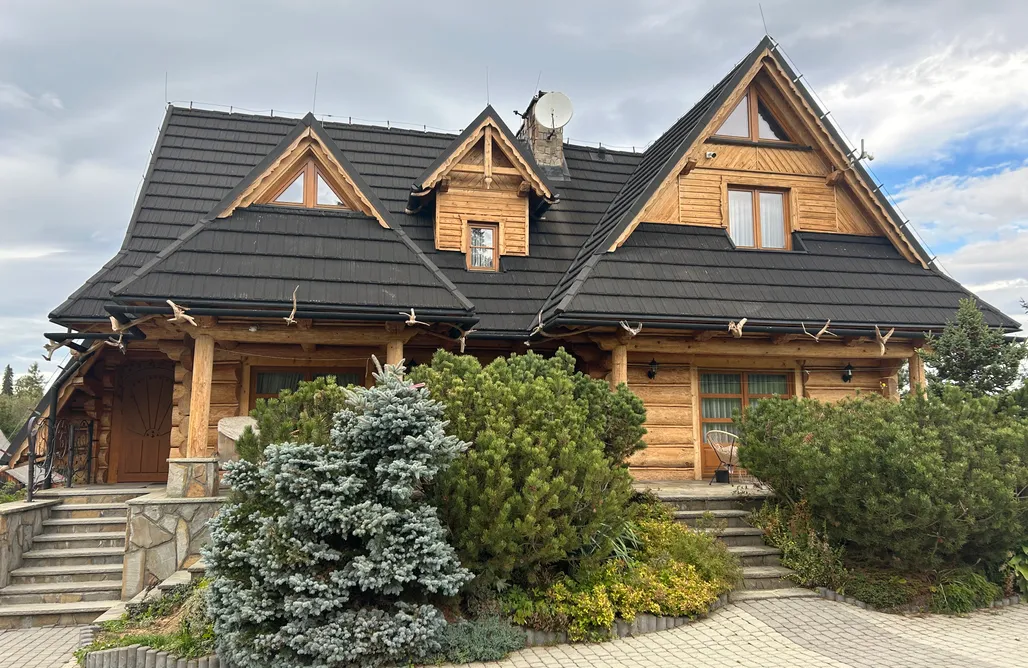 AlohaCamp Chatka w lesie 1