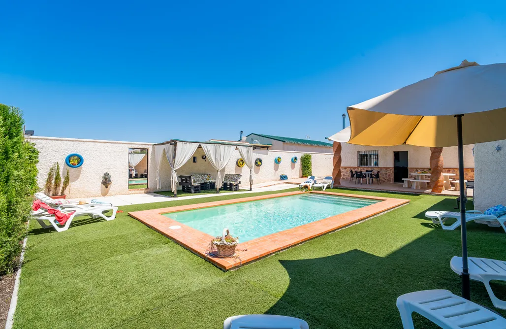 Glamping Casa Rural Lola - Lantejuela 2