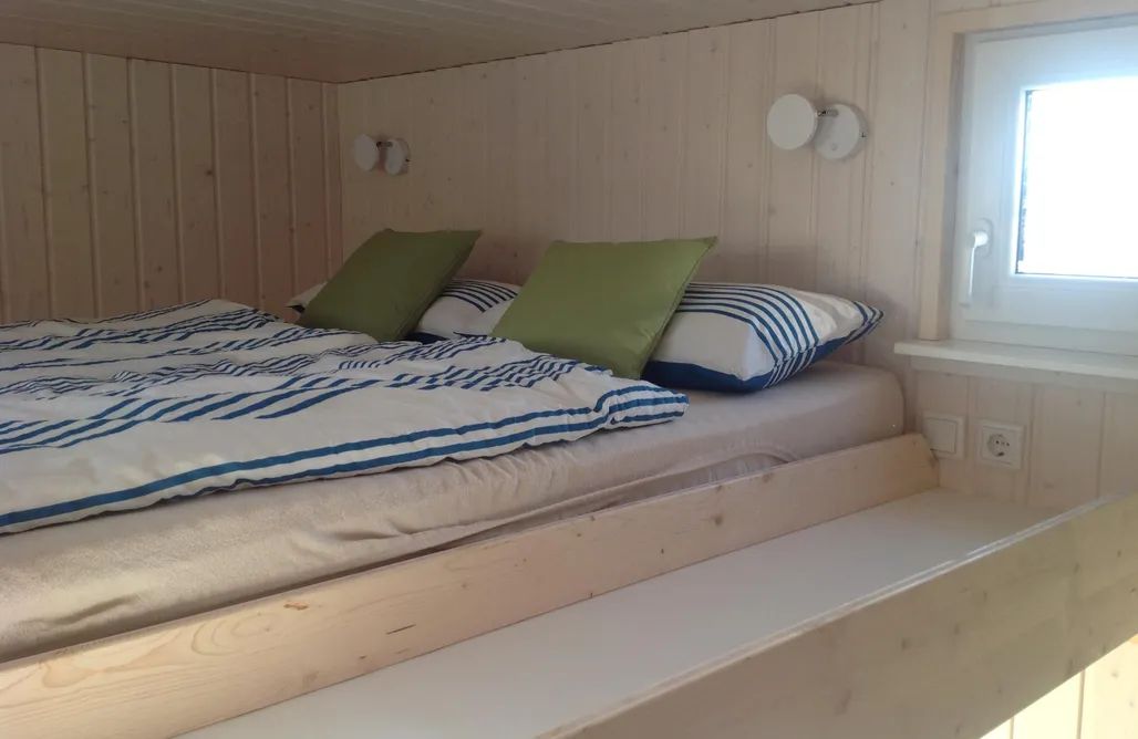 AlohaCamp Tiny House 3 ein Wintererlebnis vor dem Kamin 2