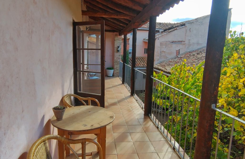 AlohaCamp Triple room with attached bathroom and balcony @ Stone & Woods Villa 3