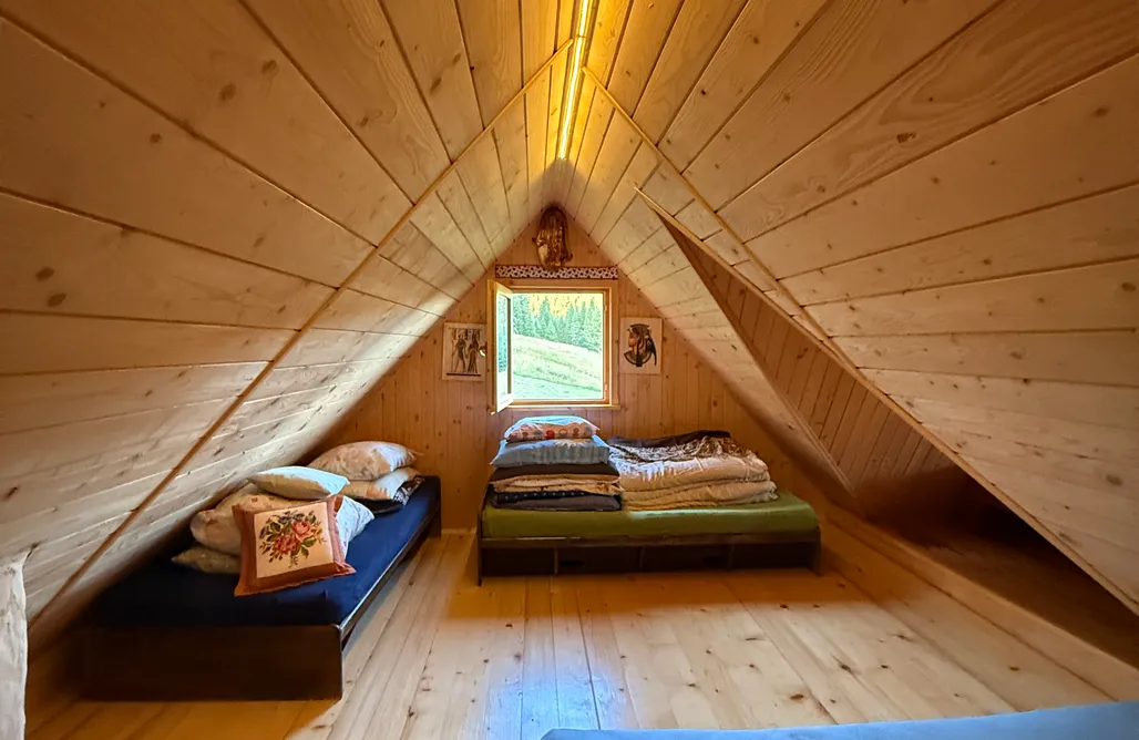 AlohaCamp Terenówka Bacówka 2