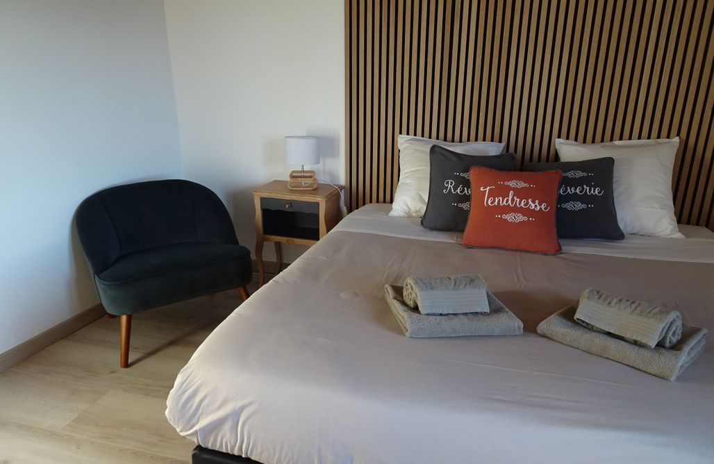 AlohaCamp Serre Soleille - Chambre supérieure plein sud & vue montagnes 3