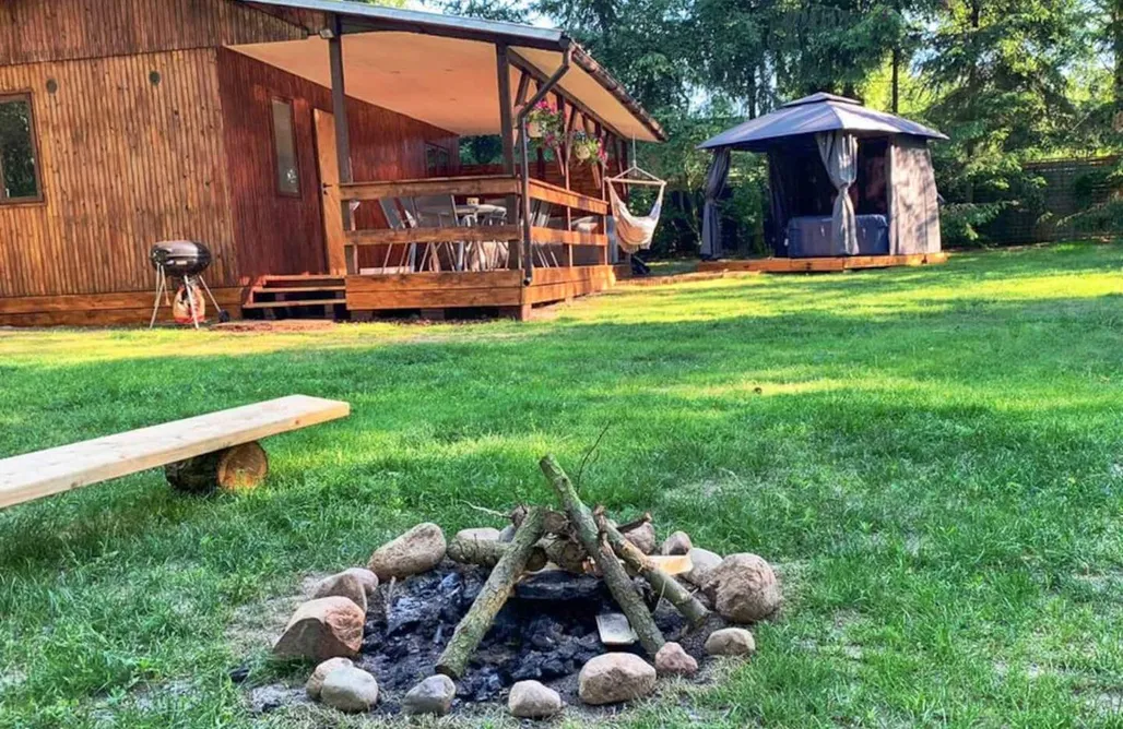 AlohaCamp DOM.LAS3 - jacuzzi, ognisko, relaks w leśnym otoczeniu 1