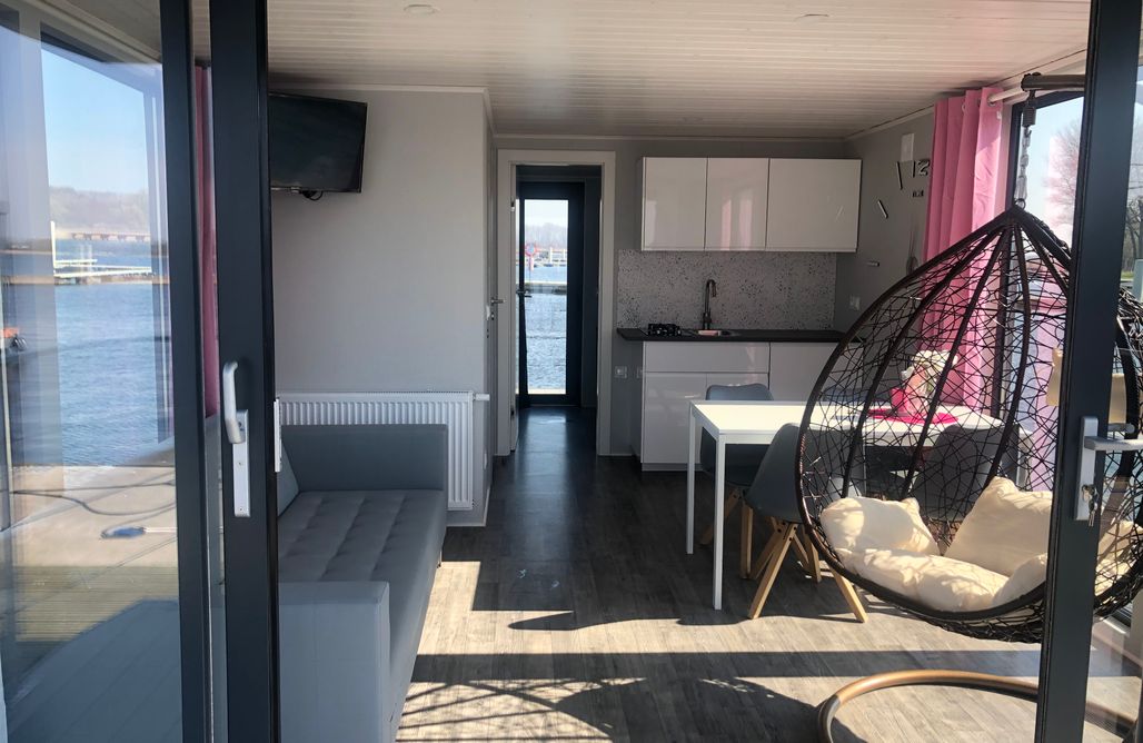 AlohaCamp Dom na wodzie Morgan 3 2