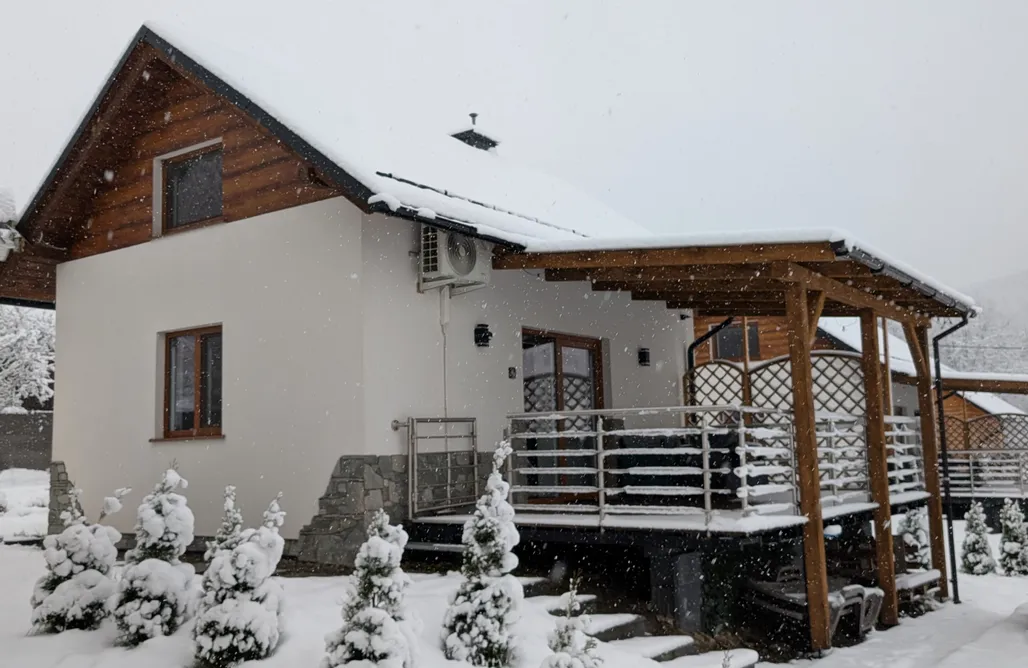 AlohaCamp Domek Wilk 1