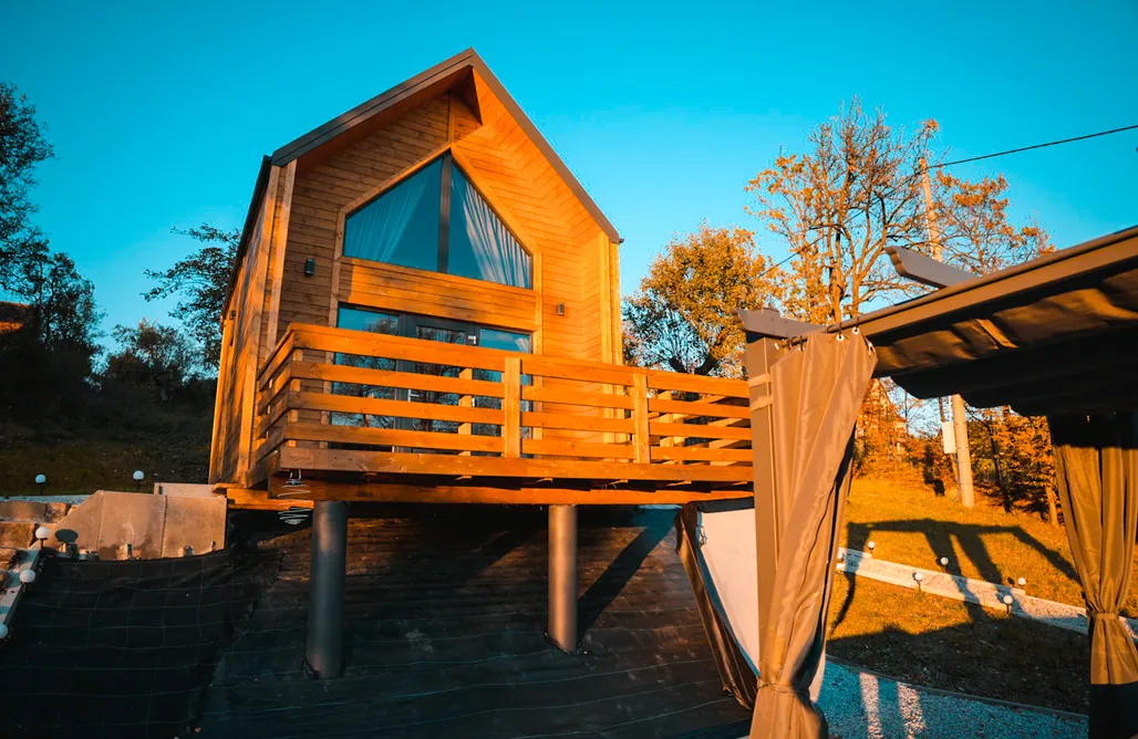 Zaćmienie Słońca 2026 ☀️ Zachód Beskidu Domek w sercu Beskidu z Jacuzzi na wyłączność  3