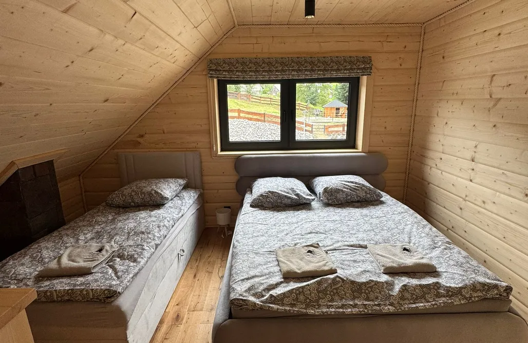 AlohaCamp Domek mniejszy (8 os.) 2