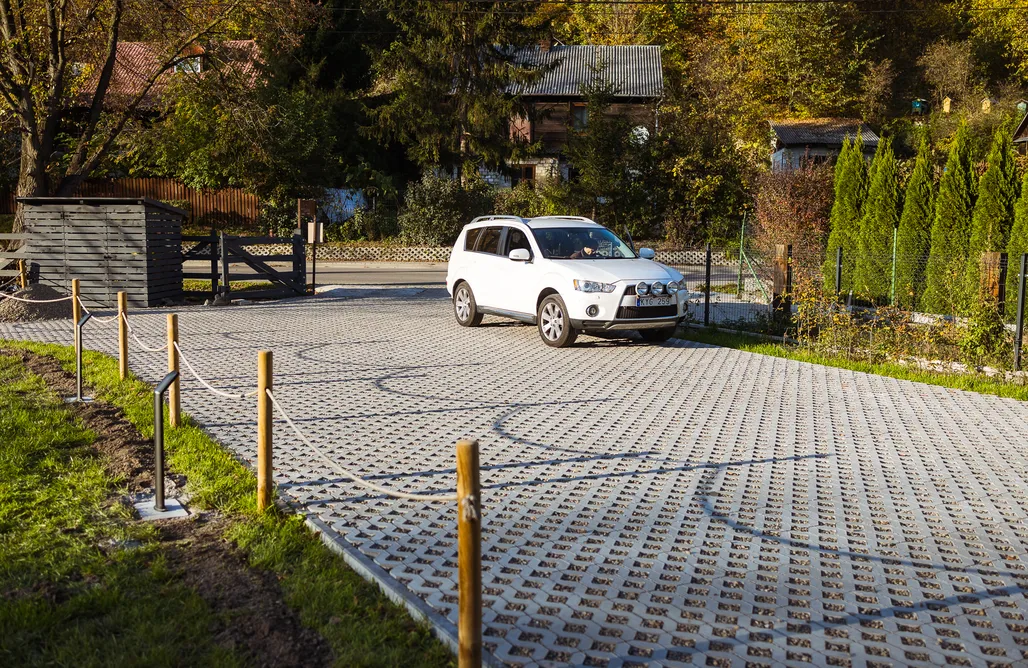 noclegi AlohaCamp Kazielnik – Designerski nocleg w kontenerze wśród lessowych wąwozów 1