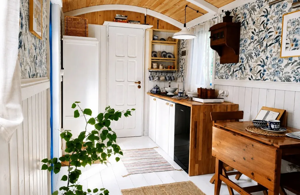 AlohaCamp Tiny House Zajączki nad Narwią 4