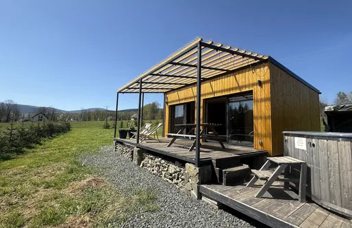 Zdjęcie obiektu Małe Formy - Przytulny domek z balią z widokiem na góry