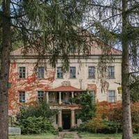 Małgorzata gospodarz Pałac Rząsiny