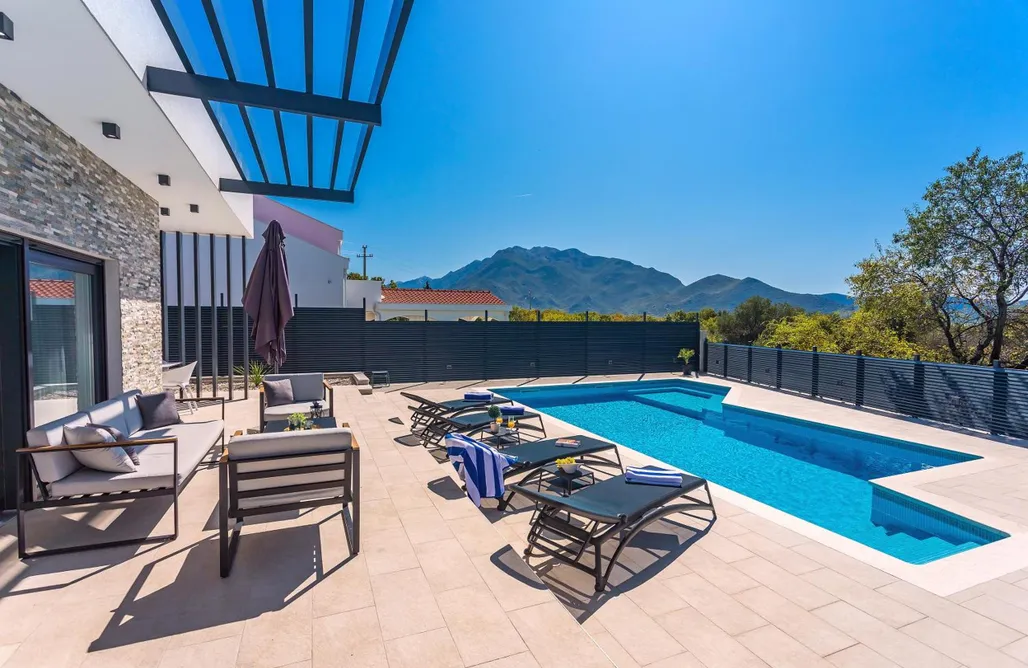 Alloggi AlohaCamp "Casa Mia" Luxury villa with heated swimming pool with jacuzzi 2