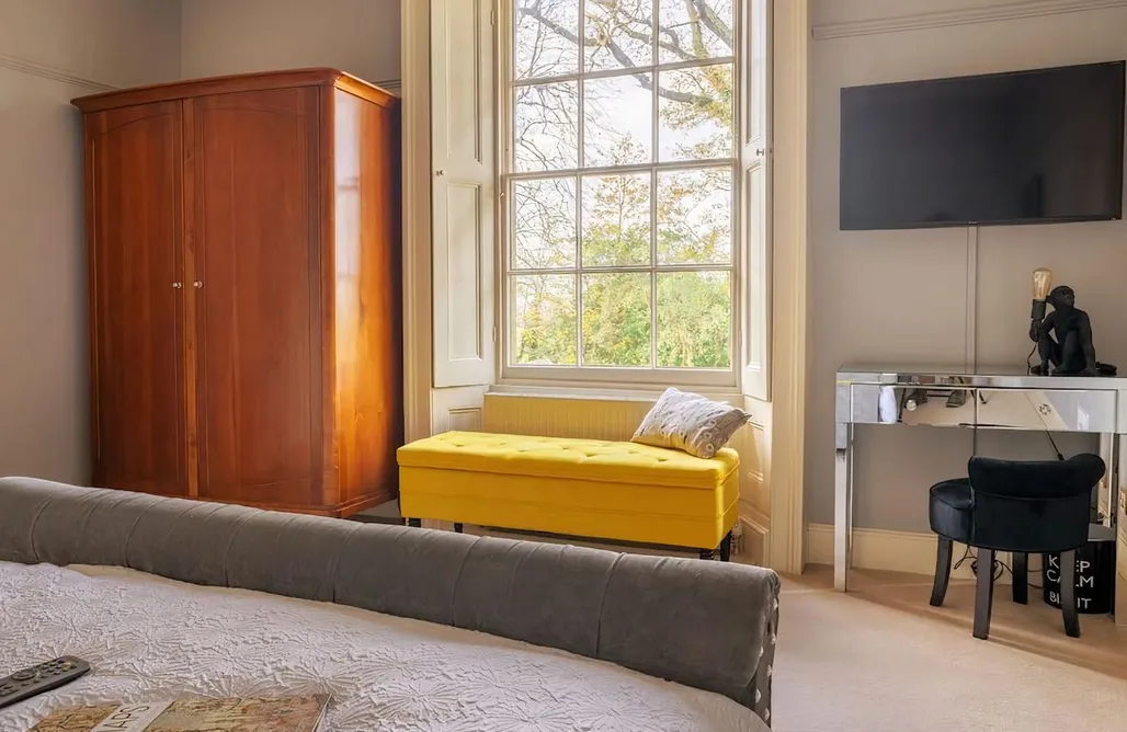 AlohaCamp Five-Bedroom House 4