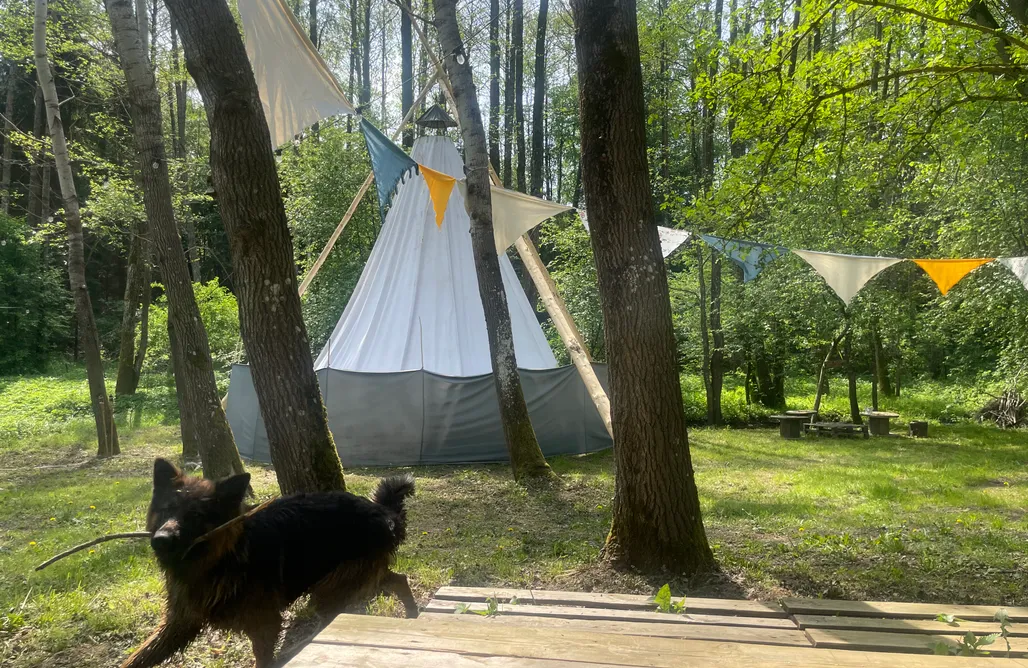 AlohaCamp Tipi w wąwozie  3