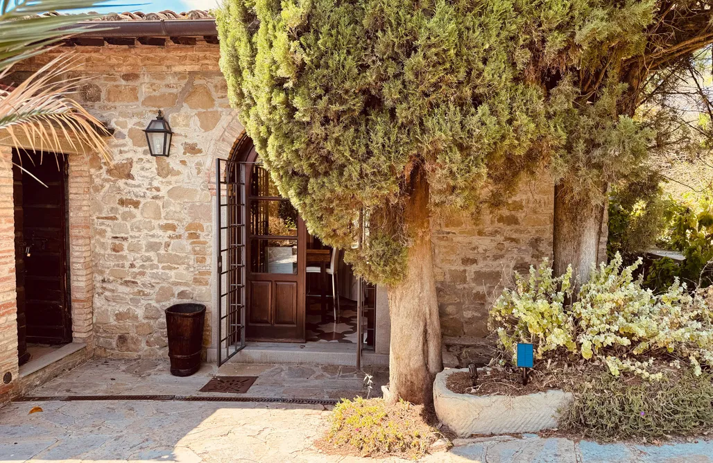 Alloggi AlohaCamp La Villa Arte del Lupo 4