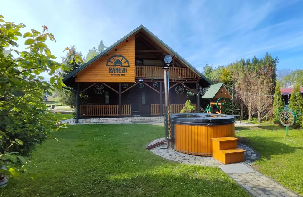 Nocowanie Ranczo Bieszczady w Dolinie Sanu 2