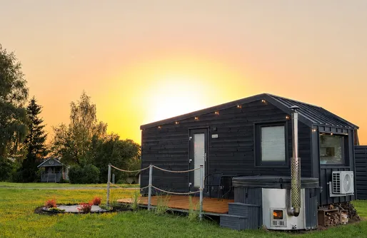 Zdjęcie obiektu Tiny Camp- domki z jacuzzi i sauną przy szlakach na Luboń i Szczebel