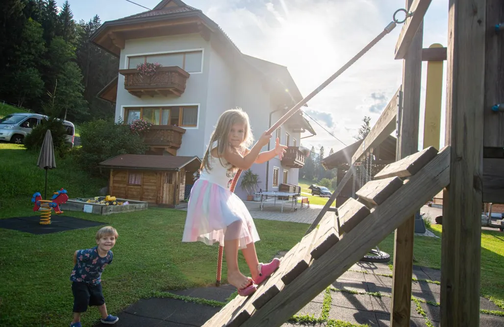 Alloggio AlohaCamp Chalets und Apartments Hauserhof Nassfeld 1