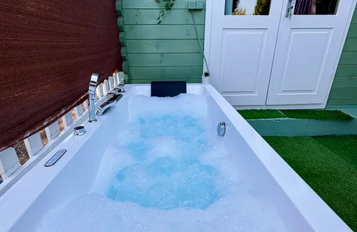 Imagen de Tiny House Deluxe con jacuzzi