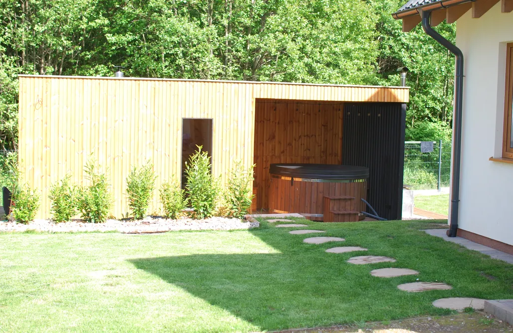 AlohaCamp accommodation Forest House Sasino Sauna Balia Spa 5