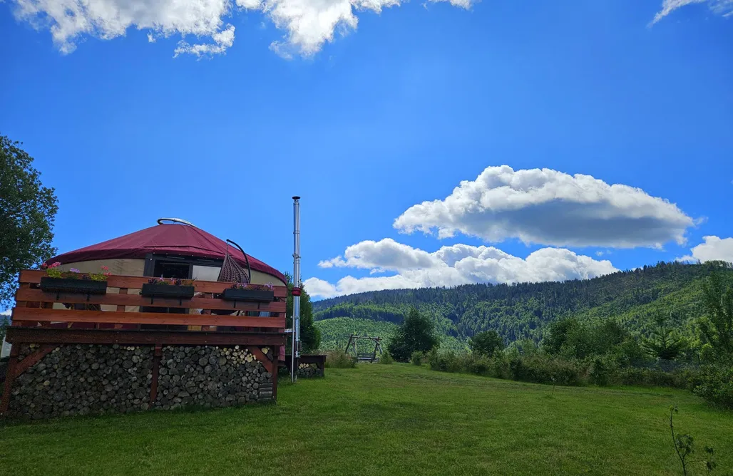 noclegi AlohaCamp Szumigaj - najwyżej położona jurta z banią w Polsce 4