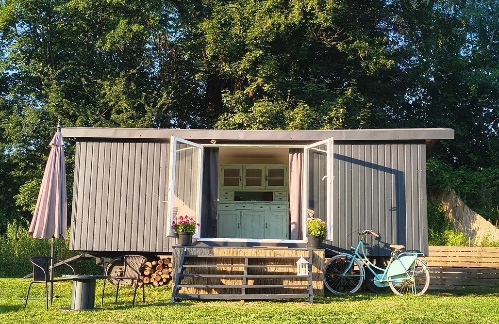 noclegi AlohaCamp Tiny House Zagroda Kopytkowo 1