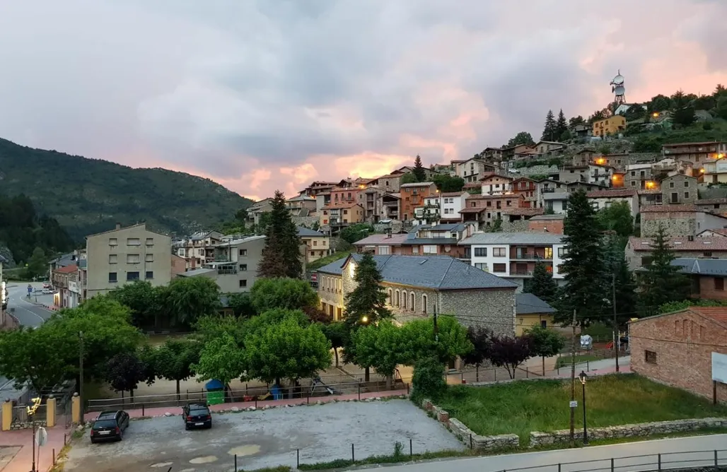 Hoteles Cabañas El Niu de Martinet 2