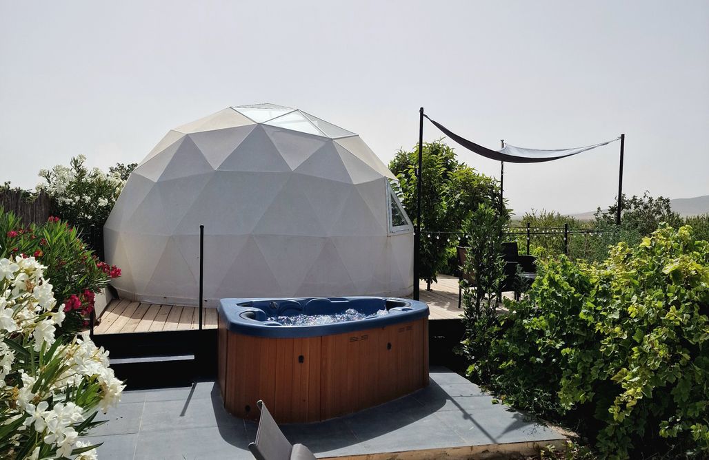 AlohaCamp accommodation Glamping - Domos Luna Nueva, Luna Llena, Luna Azul 4
