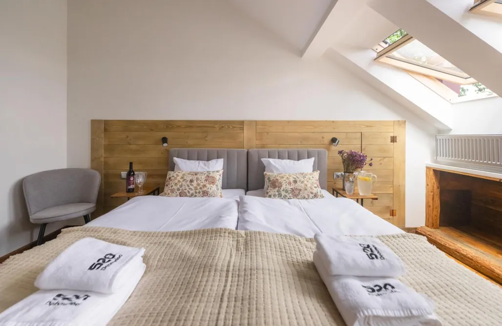 AlohaCamp #1 Pokój trzyosobowy 4