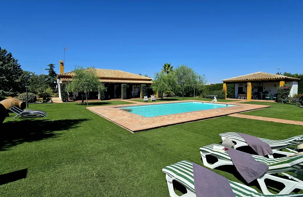 alojamientos AlohaCamp Casa rural Azahares de Marchena 2