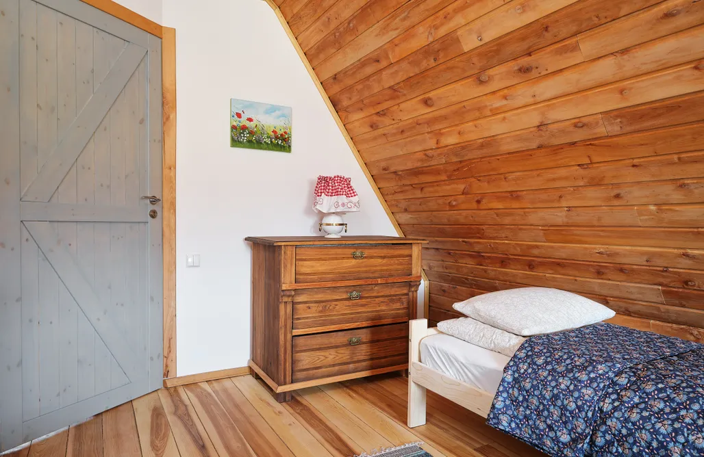 AlohaCamp Chata czerwona 4