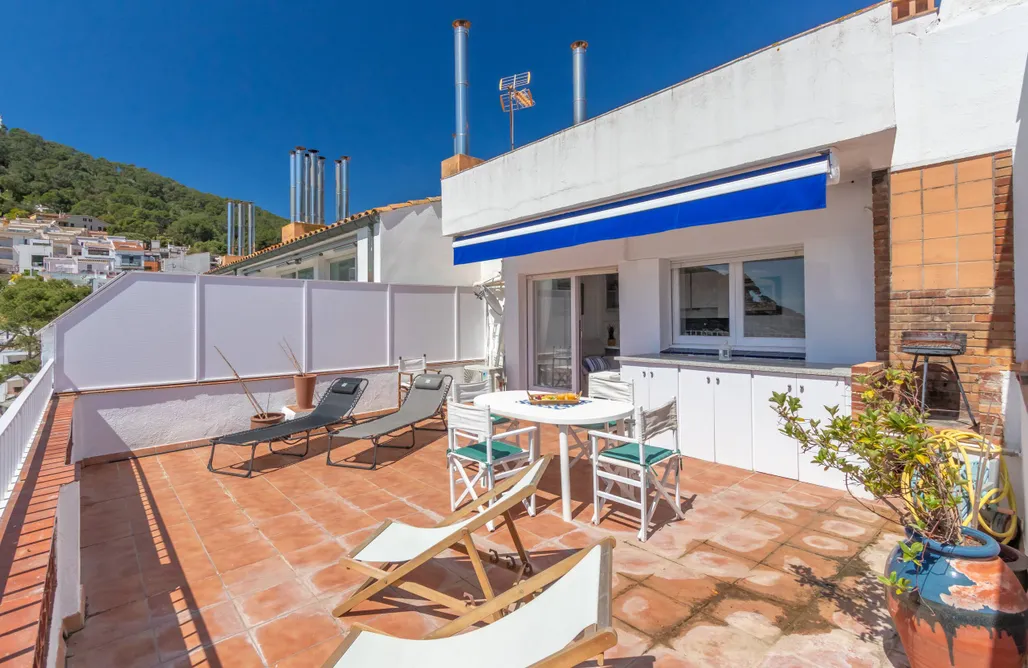 AlohaCamp accommodation Ático frente al mar en Tamariu 4