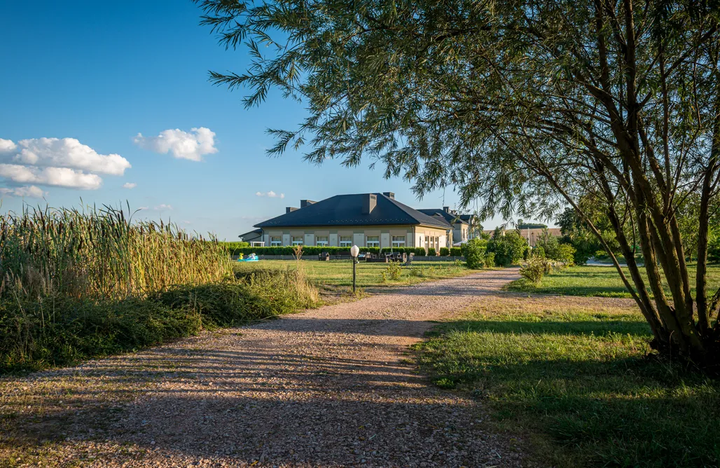 AlohaCamp accommodation Dosłońce Resort Wellness & Farm 4