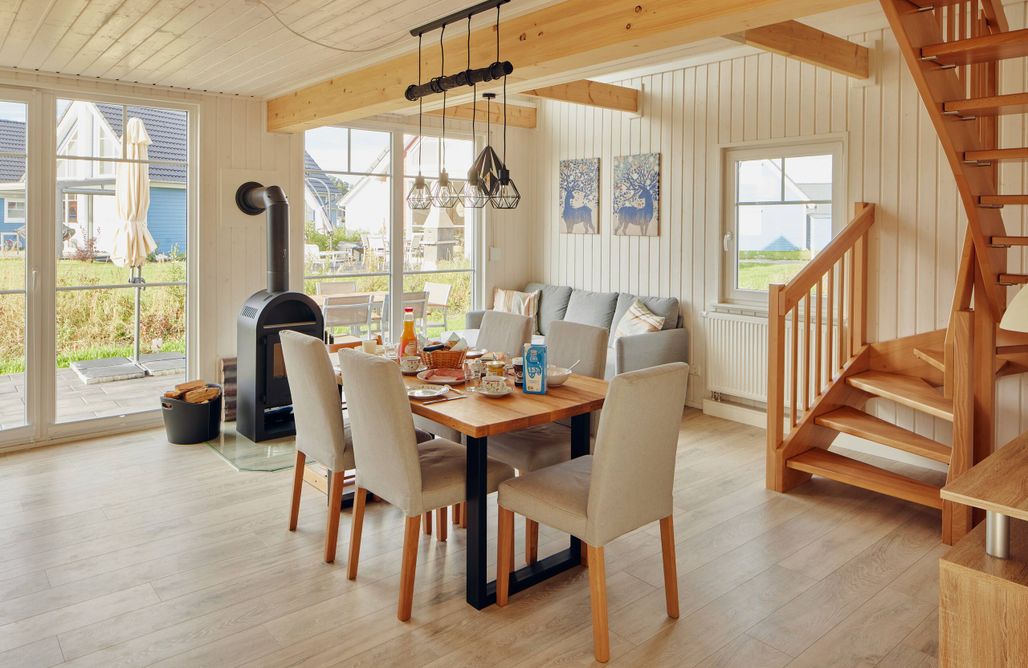 AlohaCamp Mein rotes Haus - 3 Bienchen 4