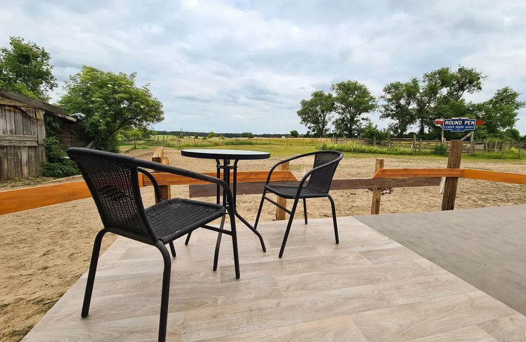 alojamientos AlohaCamp Luxuszelt in der Pferdeherde 1