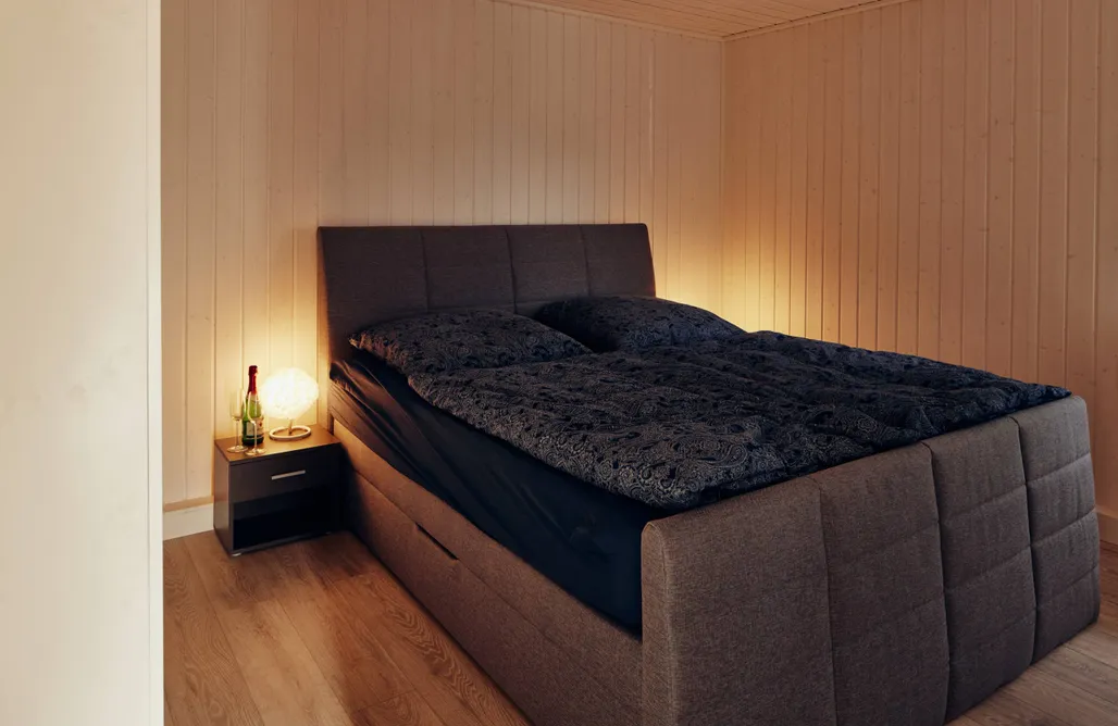 AlohaCamp Mein rotes Haus - 3 Bienchen 2