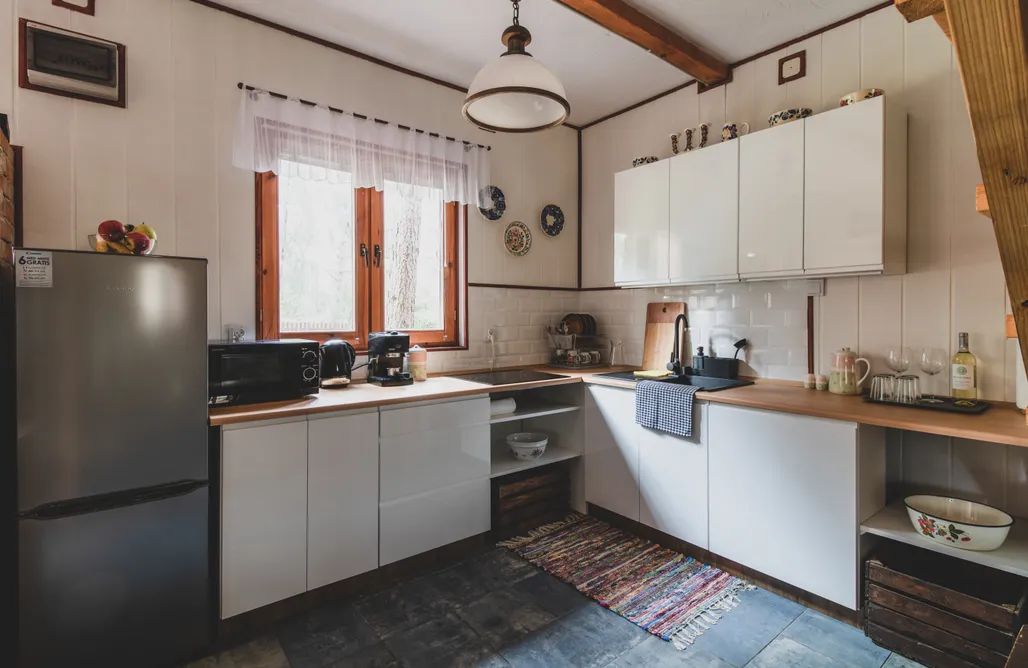 AlohaCamp Jarzębinowa - artystyczny dom na Podlasiu 4