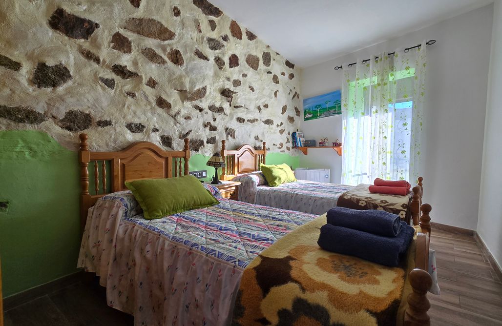AlohaCamp El Triskel de Chumbea – Cozy Rural Retreat | Nature, Stars & Panoramic Views 4