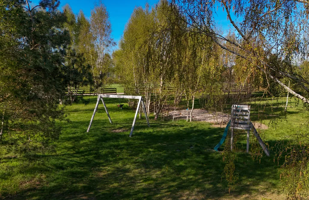 Tylko w AlohaCamp.com 🌞 Miejsce kamperowe i namiotowe - spokojny kemping nad jeziorem Sarbsko 2