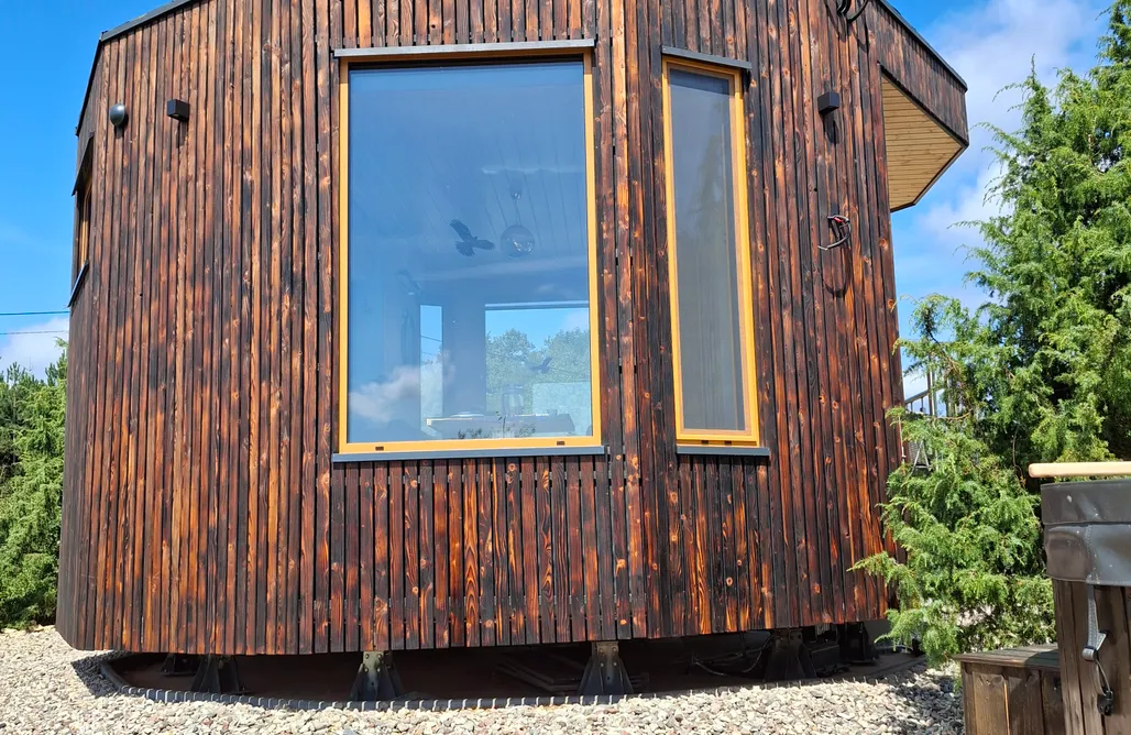 noclegi AlohaCamp Obrotowy spokój - zakręcony domek, który zmienia perspektywę 1