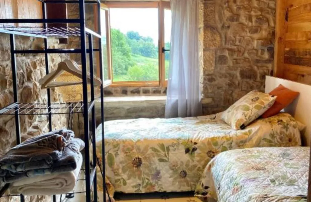 Alojamiento en San Pedro del Romeral La Cabaña Maria 1