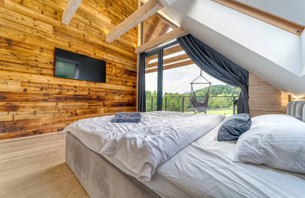 AlohaCamp Domek Sosnowy z jacuzzi i widokiem na Babią Górę 3