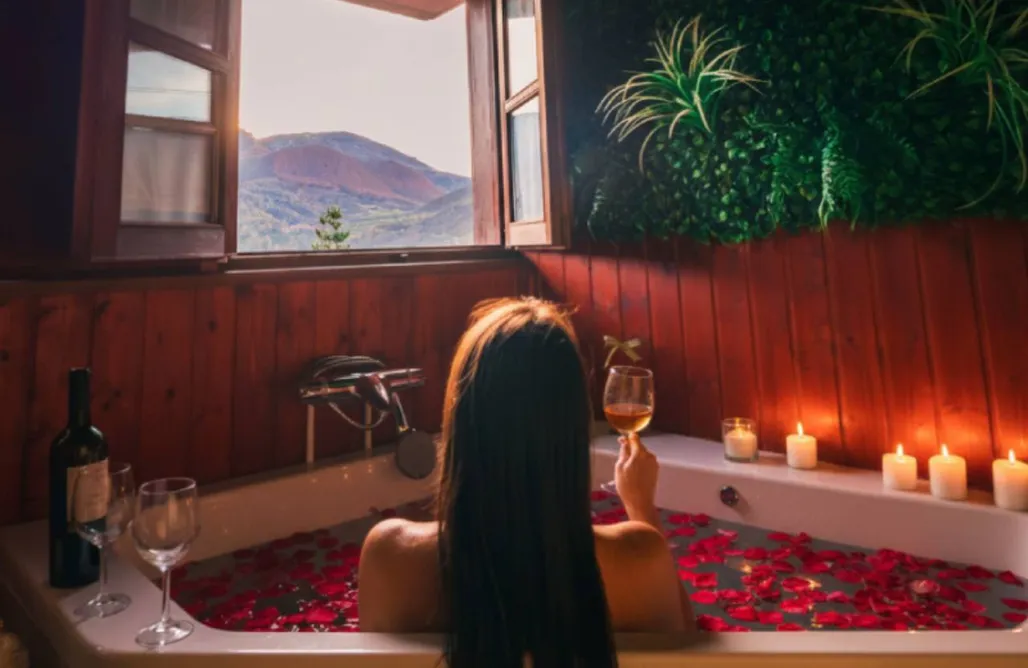 AlohaCamp , encantadora casita de montaña con jacuzzi 1