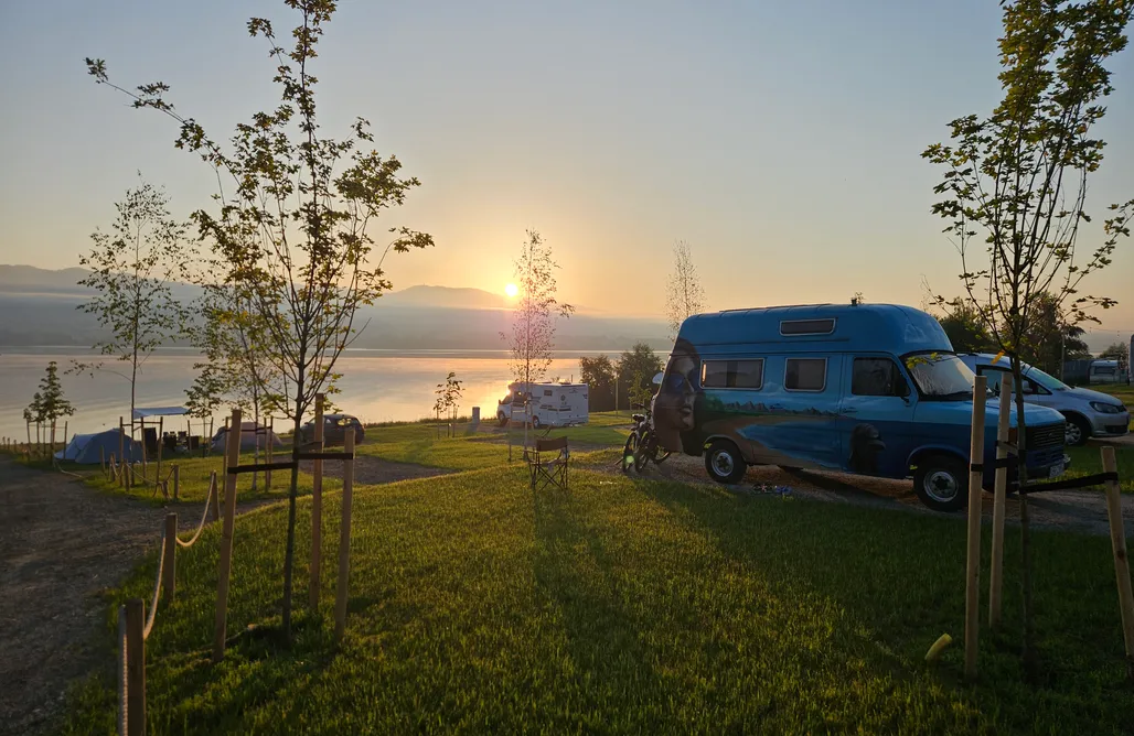 Frydman Lake Camp nad jeziorem czorsztyńskim AlohaCamp